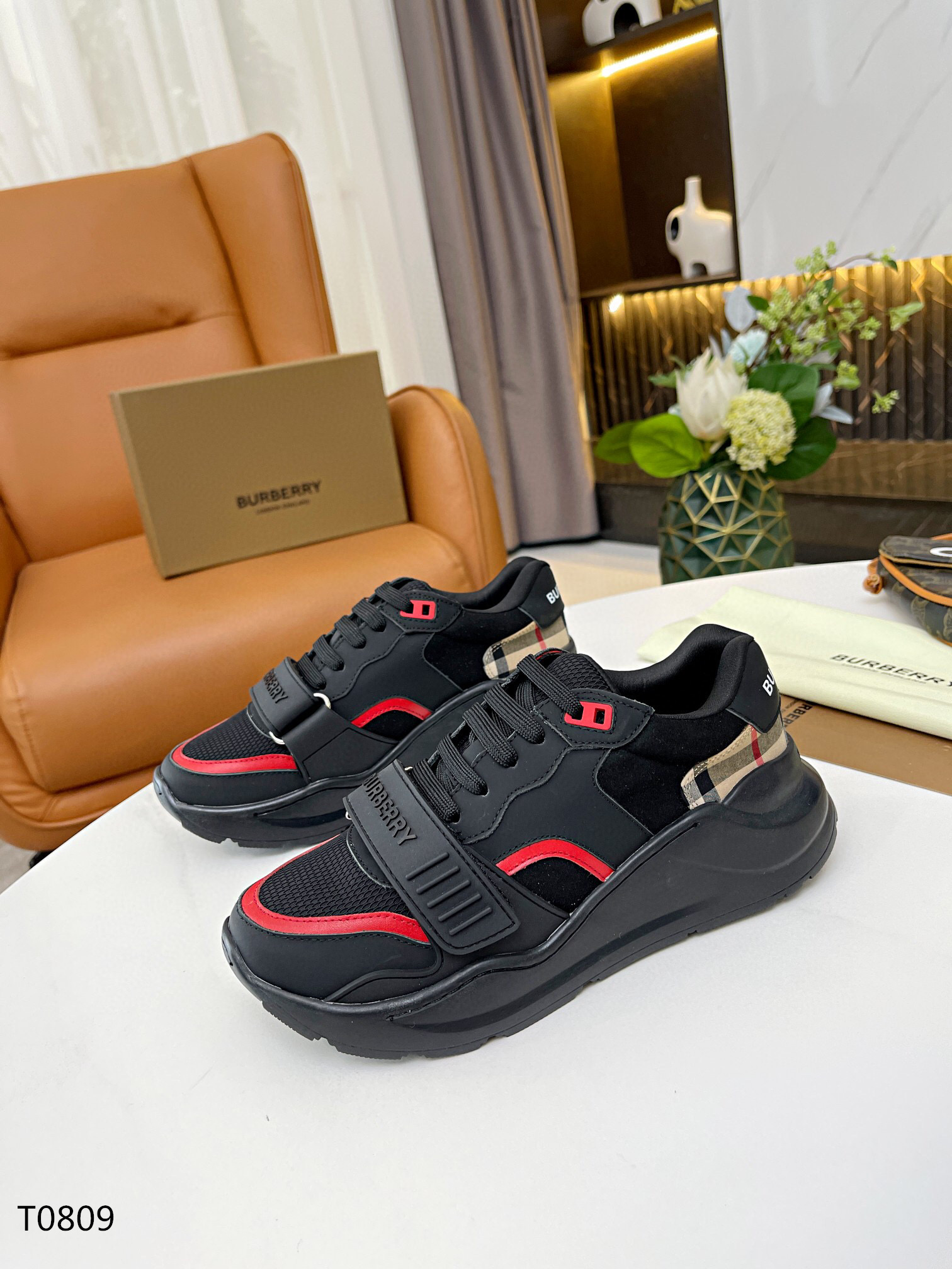 men Burberry shoes-242